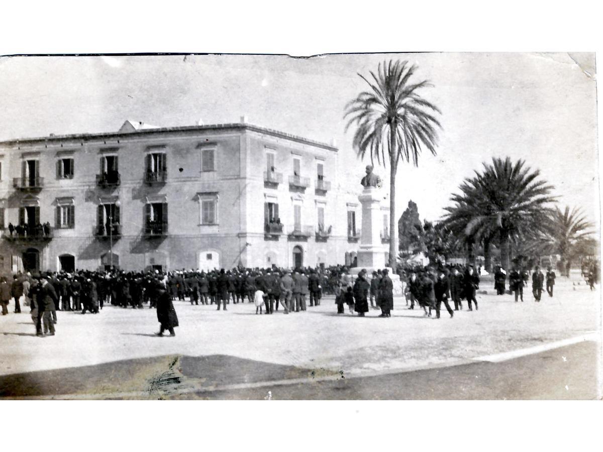Albergo Lucy Trani Luaran gambar