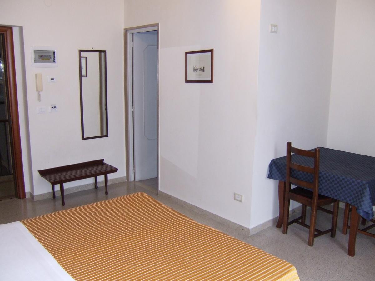 Albergo Lucy Trani Bilik gambar